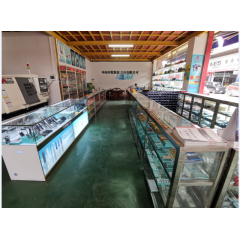 店內(nèi)實(shí)景